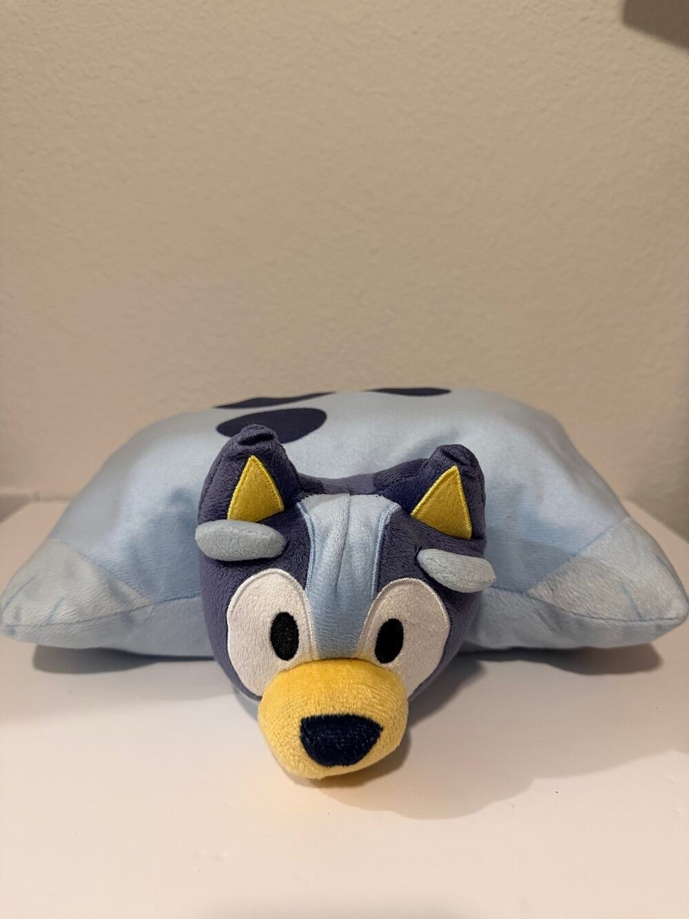 Pillow Pets Bluey Cartoon  Pillow Pet Plush  12inx9in EUC clean